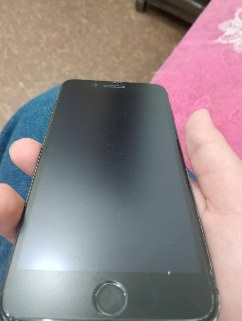 Apple iPhone 7 Plus 0