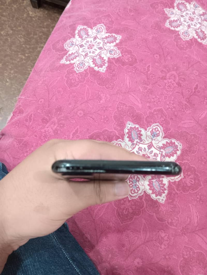Apple iPhone 7 Plus 4