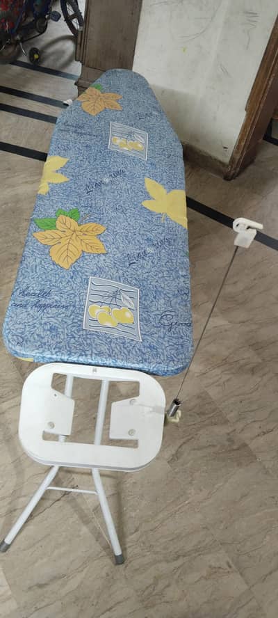 Used Iron stand folding china light weight