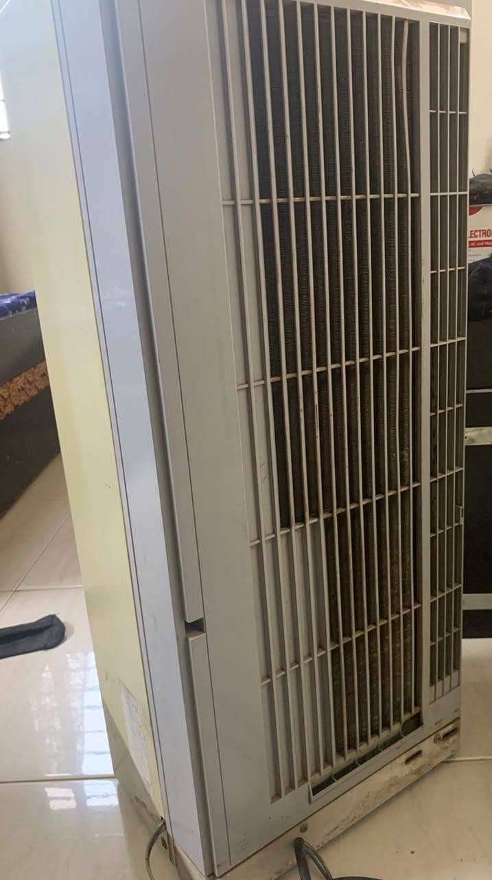 110 Window AC 1