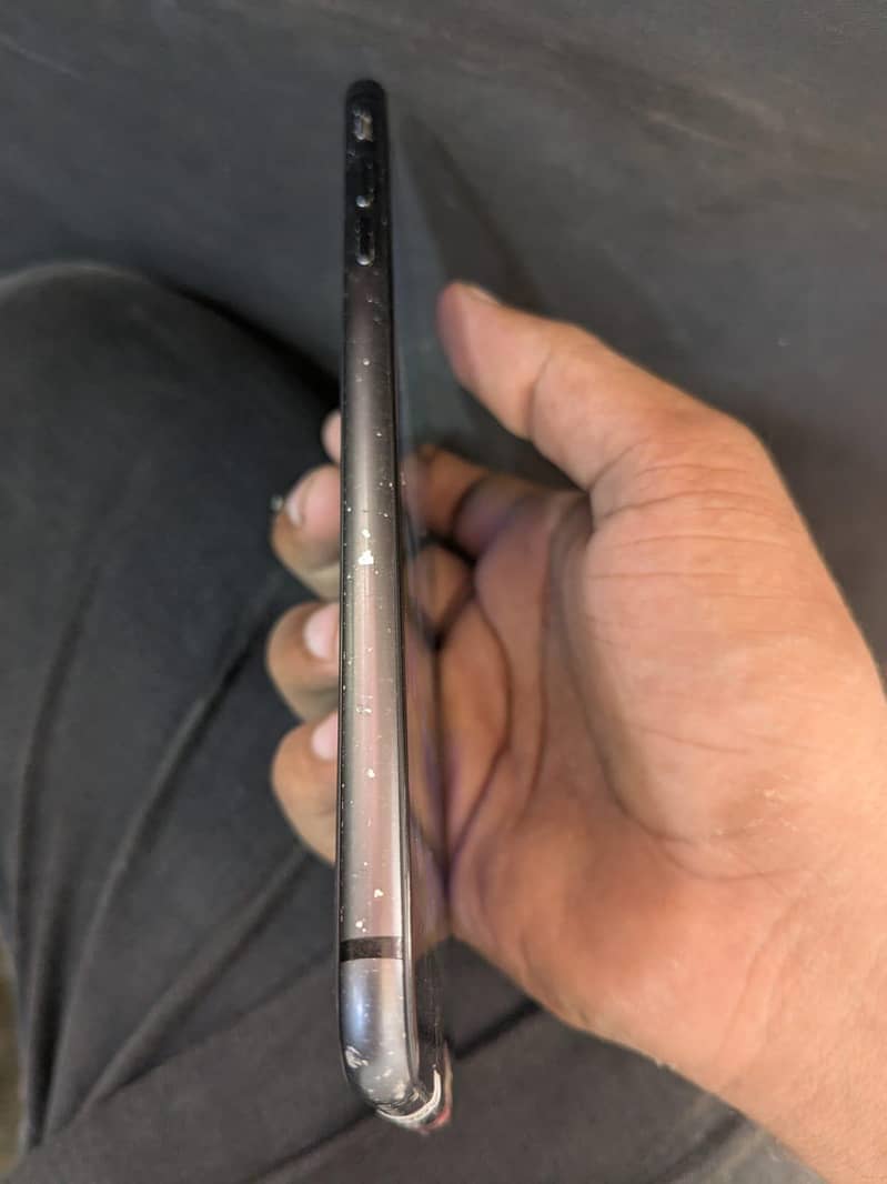 Apple iPhone 8 Plus 5