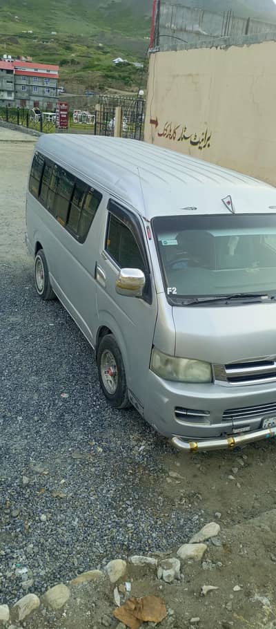 Toyota hiace 219 TRH 2006/2012