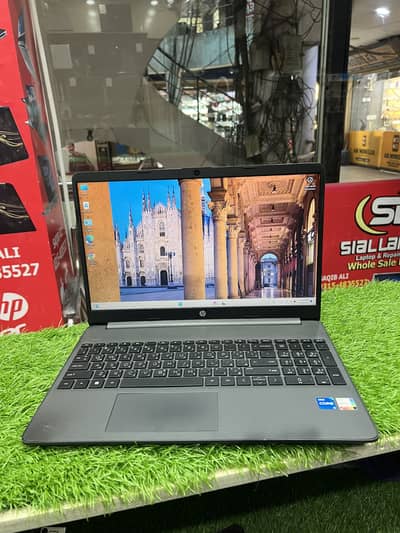 Hp C i5-12th Gen RAM 8GB SSD 256GB Beautiful Gray Colour 15.6 FHD
