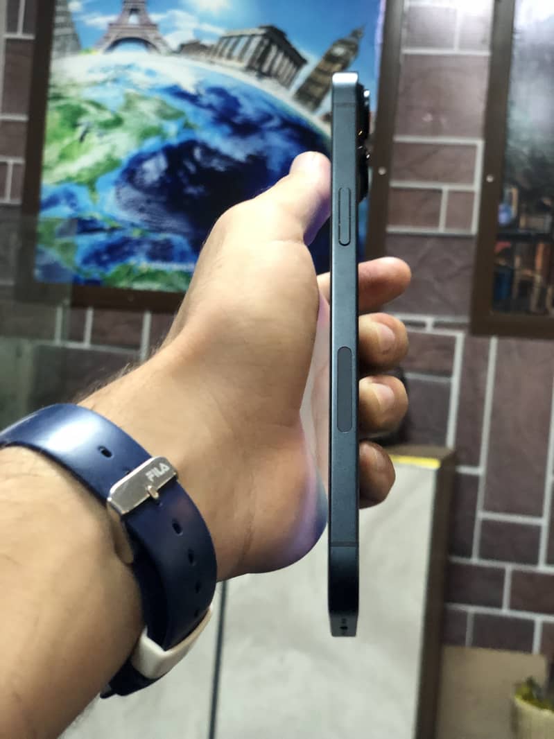 iPhone 14 plus 1