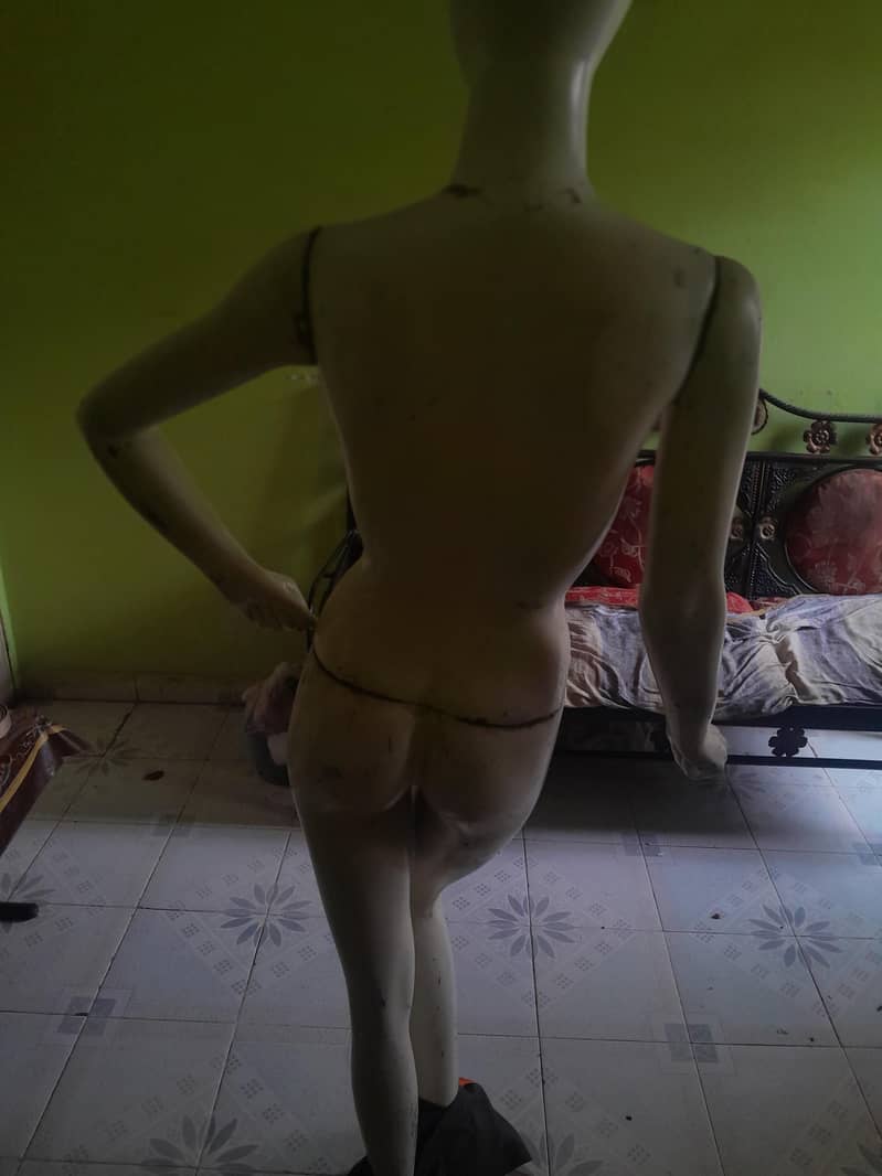dummy 5