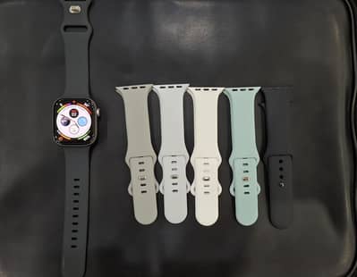 Series 11 (42 MM) Space Grey