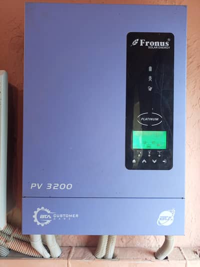 Fronus Inverter 3.2 kW hybrid