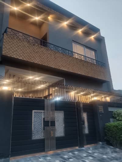 4 Beds 5 Marla Adorable Bungalow On Top Location For Rent in DHA Phase 9 Town Lahore