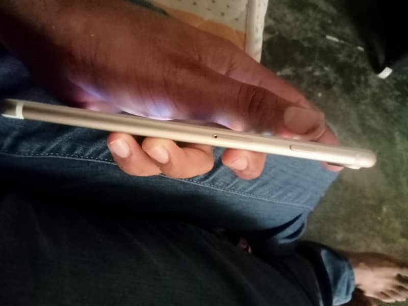 Apple iPhone 7 Plus 1