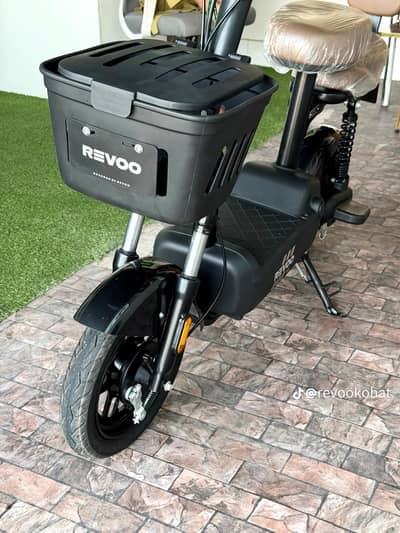 REVOO Y04 Electric Scooter for Sale
