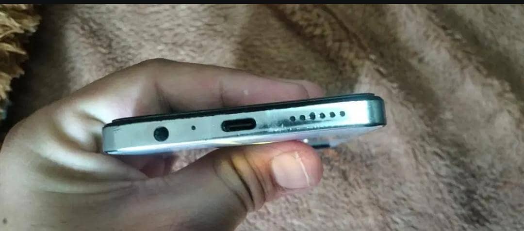 Techno Camon 20 5