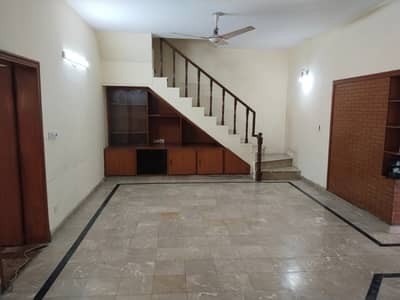 10 marla full house available for rent near Y block commercial market in phase 3 DHA Lahore