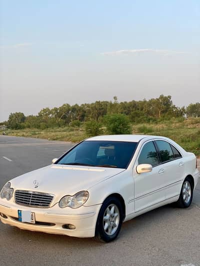 Mercedes C200