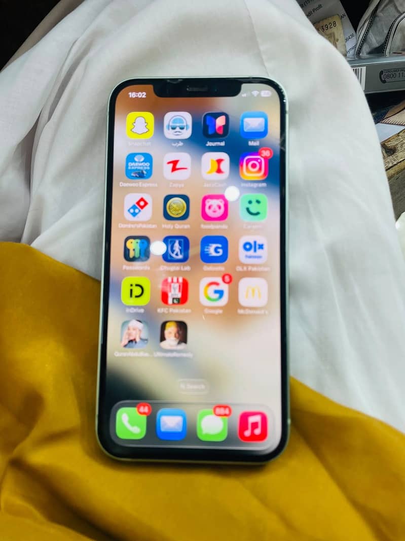Apple iPhone 12 0