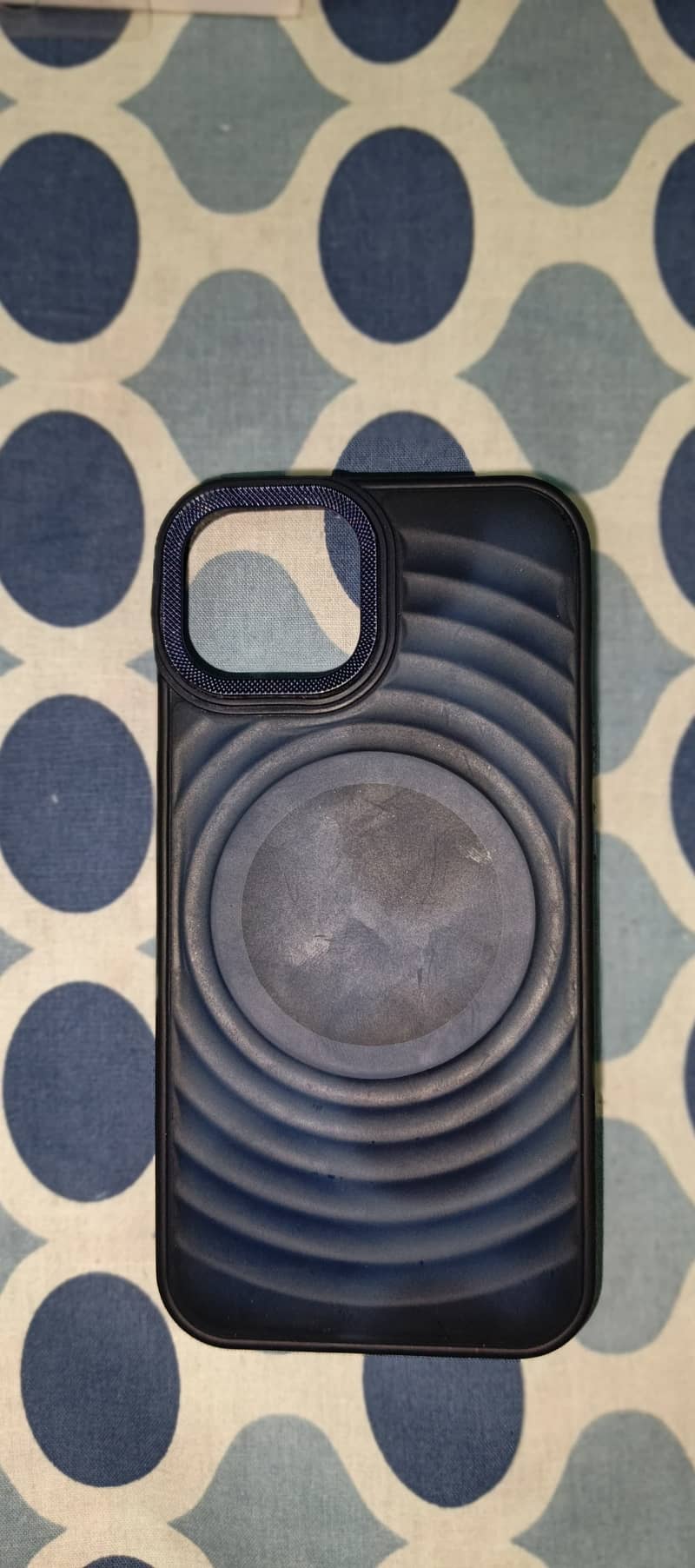 Apple iPhone 13 12