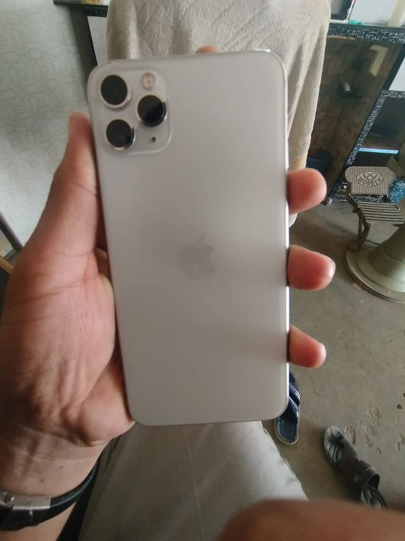 11 pro max 4
