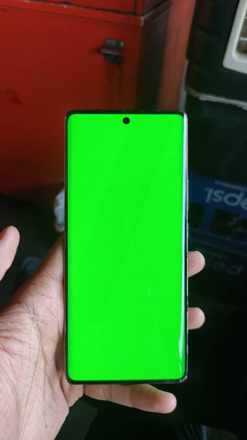 Tecno CAMON 30S 1