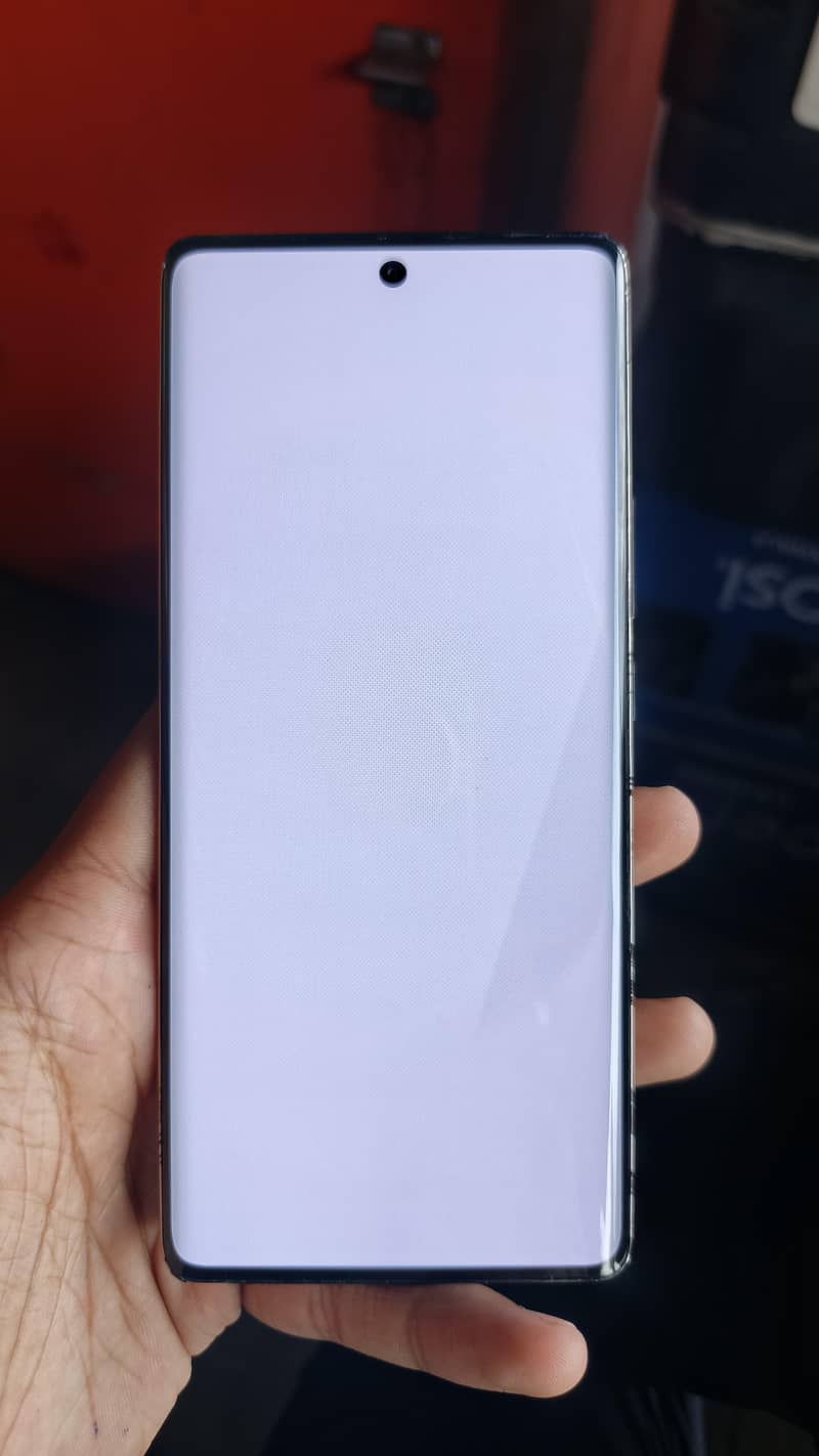 Tecno CAMON 30S 2