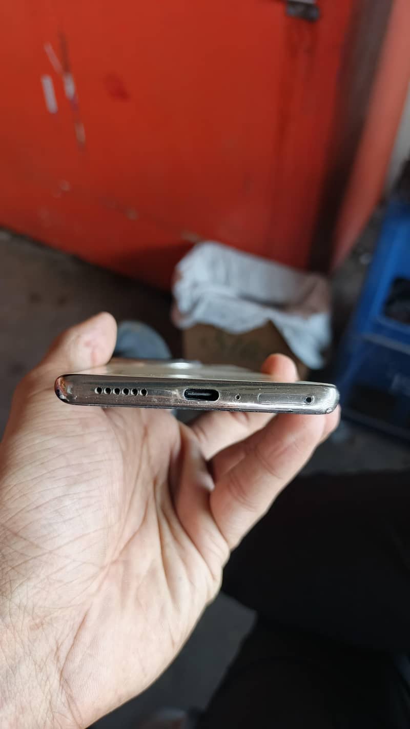 Tecno CAMON 30S 5
