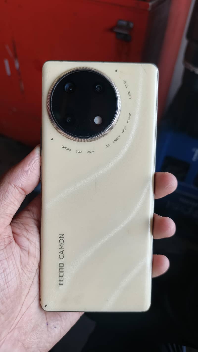 Tecno CAMON 30S 10