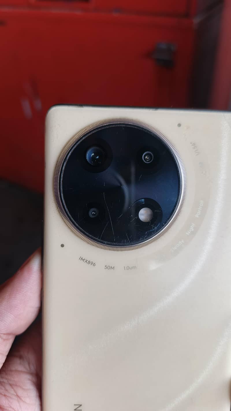Tecno CAMON 30S 13