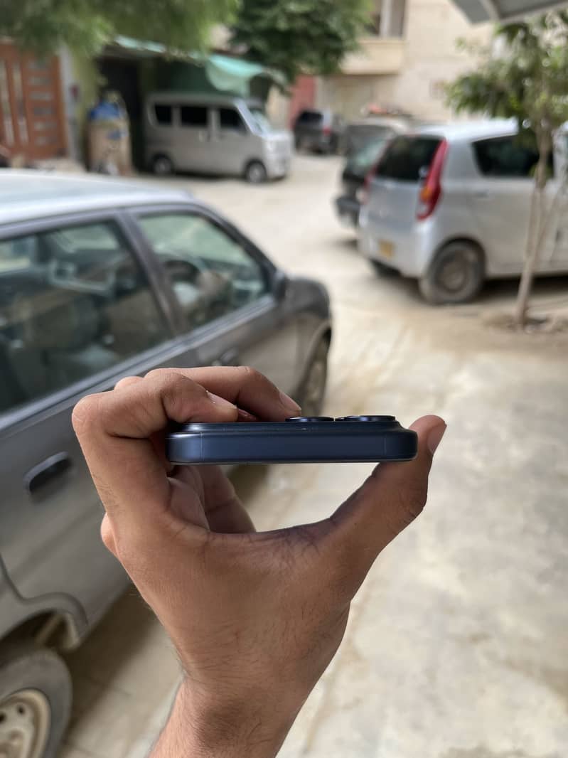 Apple iPhone 17 Pro Max 5