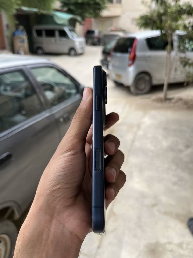Apple iPhone 17 Pro Max 6