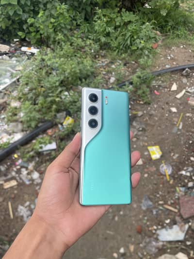 Tecno CAMON 40 Pro