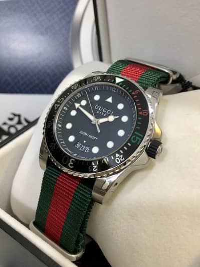 GUCCI DIVERS-SWISS MADE-ORIGINAL & NEW WATCH-SEIKO TISSOT CASIO OMAX