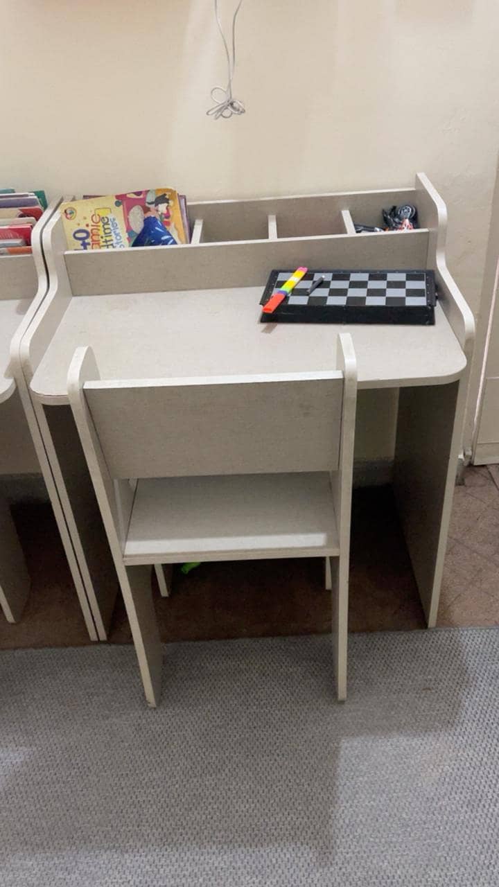 kids study table 3