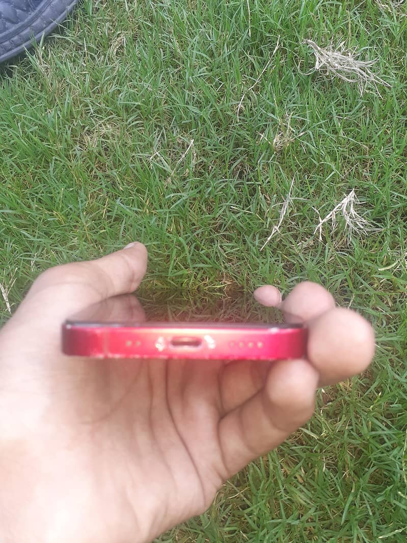 iphone 13 mini 4