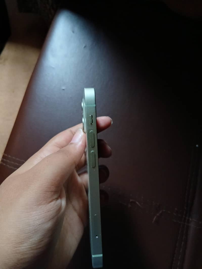 Apple iPhone 12 mini 2