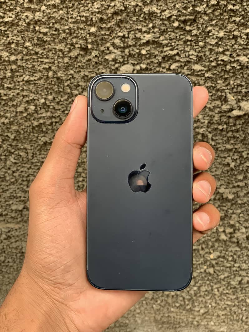 iPhone 13 3