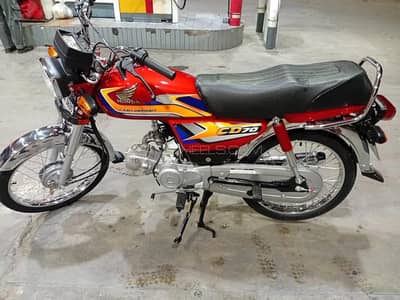HONDA CD70 2025 MODEL RED COLOUR
