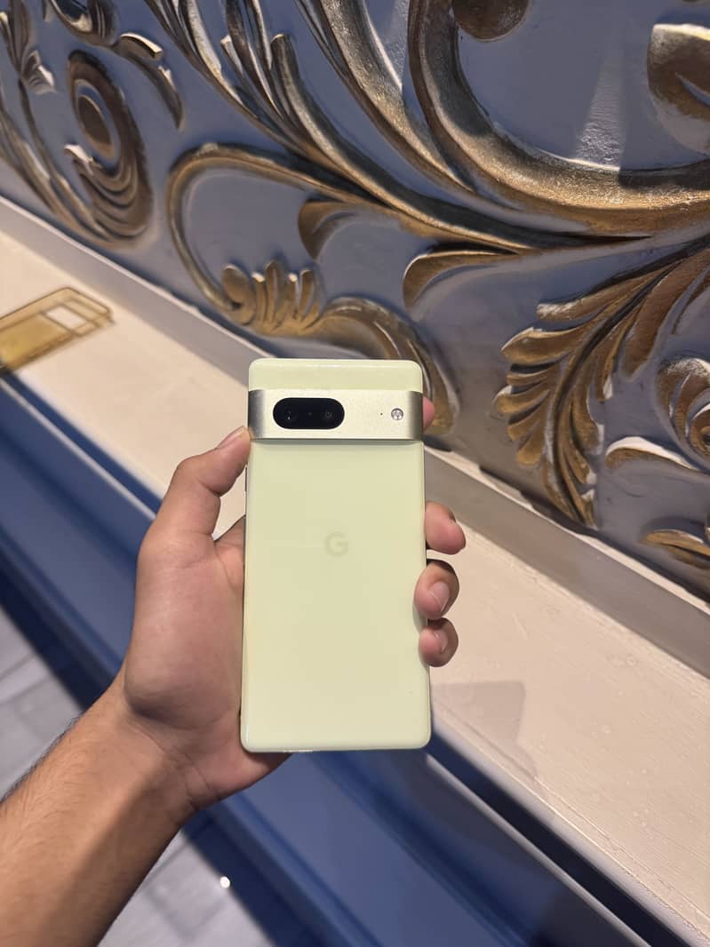 Google pixel 7 3