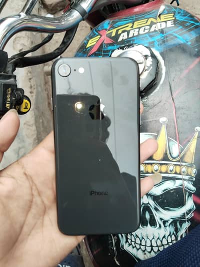 Apple iPhone 8