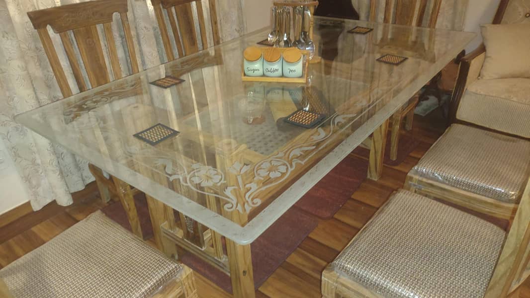 Dining table six Seater 0