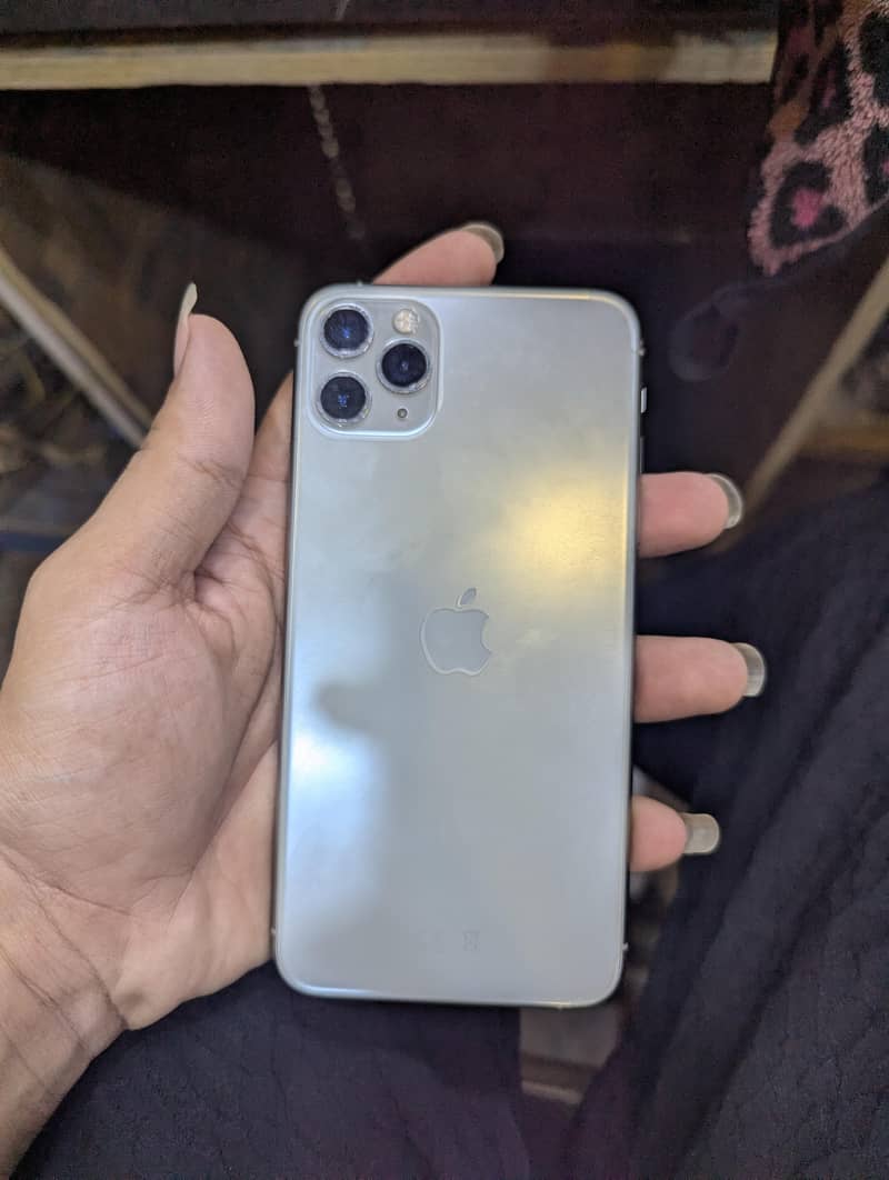 Apple iPhone 11 Pro Max 0