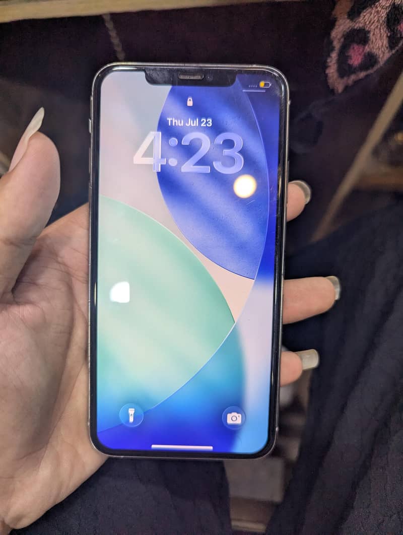 Apple iPhone 11 Pro Max 1