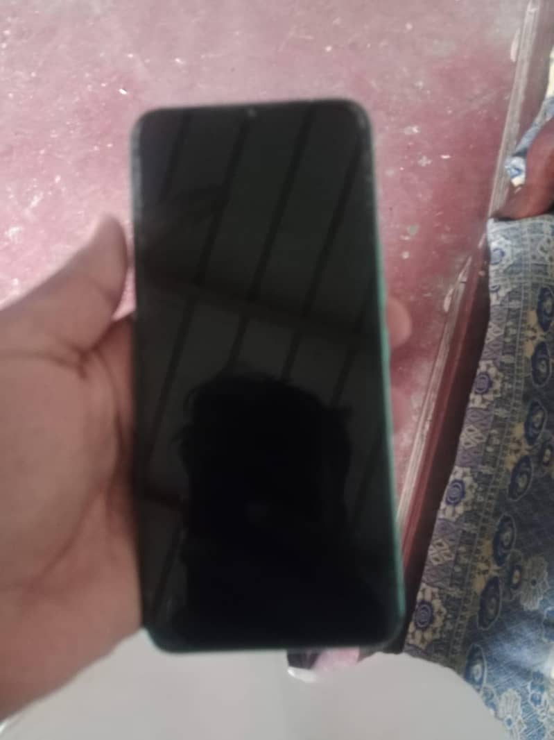 Tecno Spark 8C 3