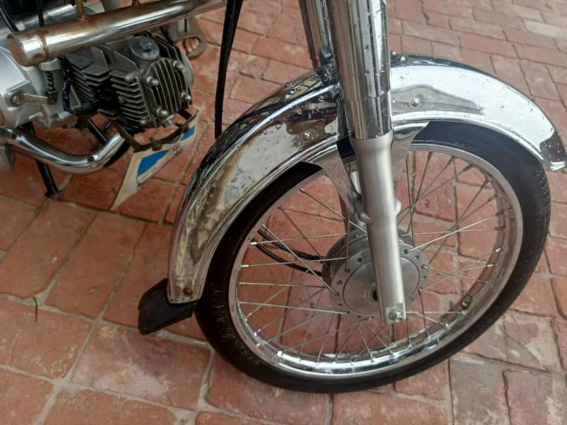 united 70 cc 4