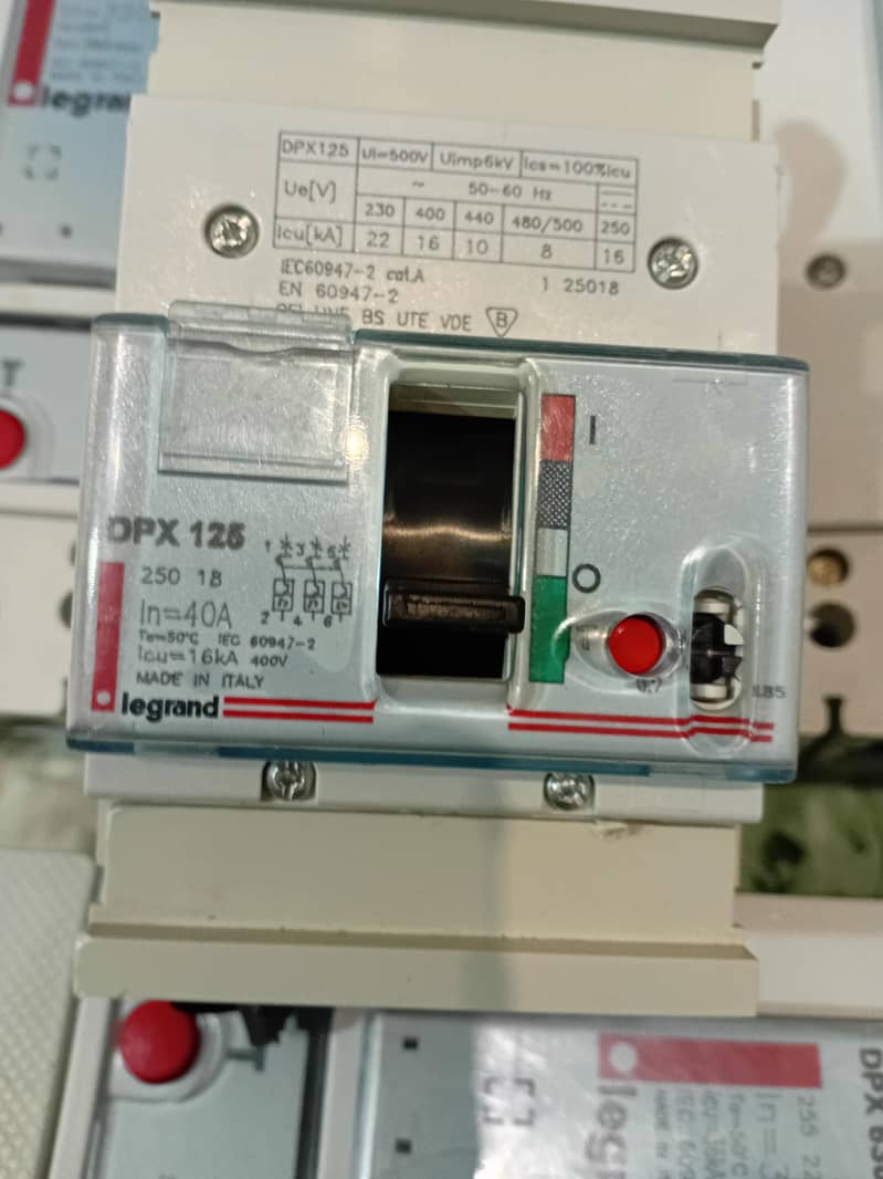 legrand 12