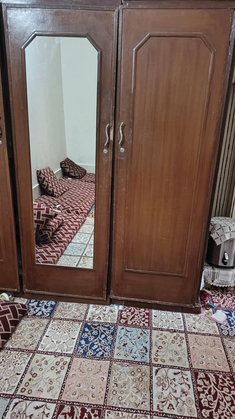 wardrobe 1