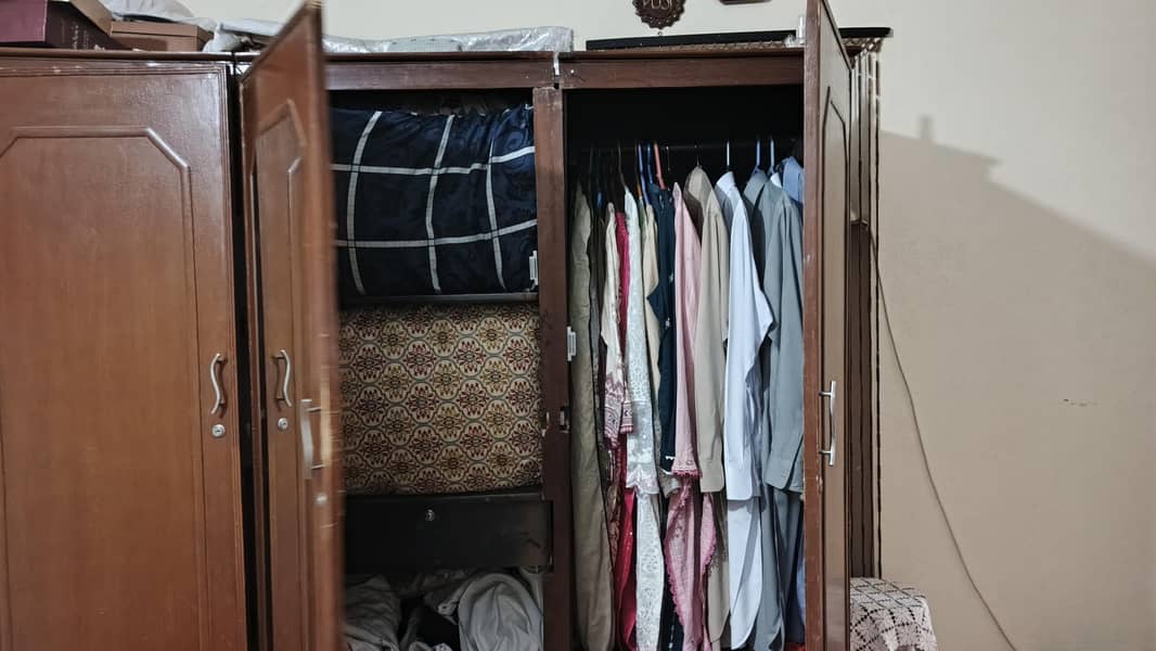 wardrobe 3