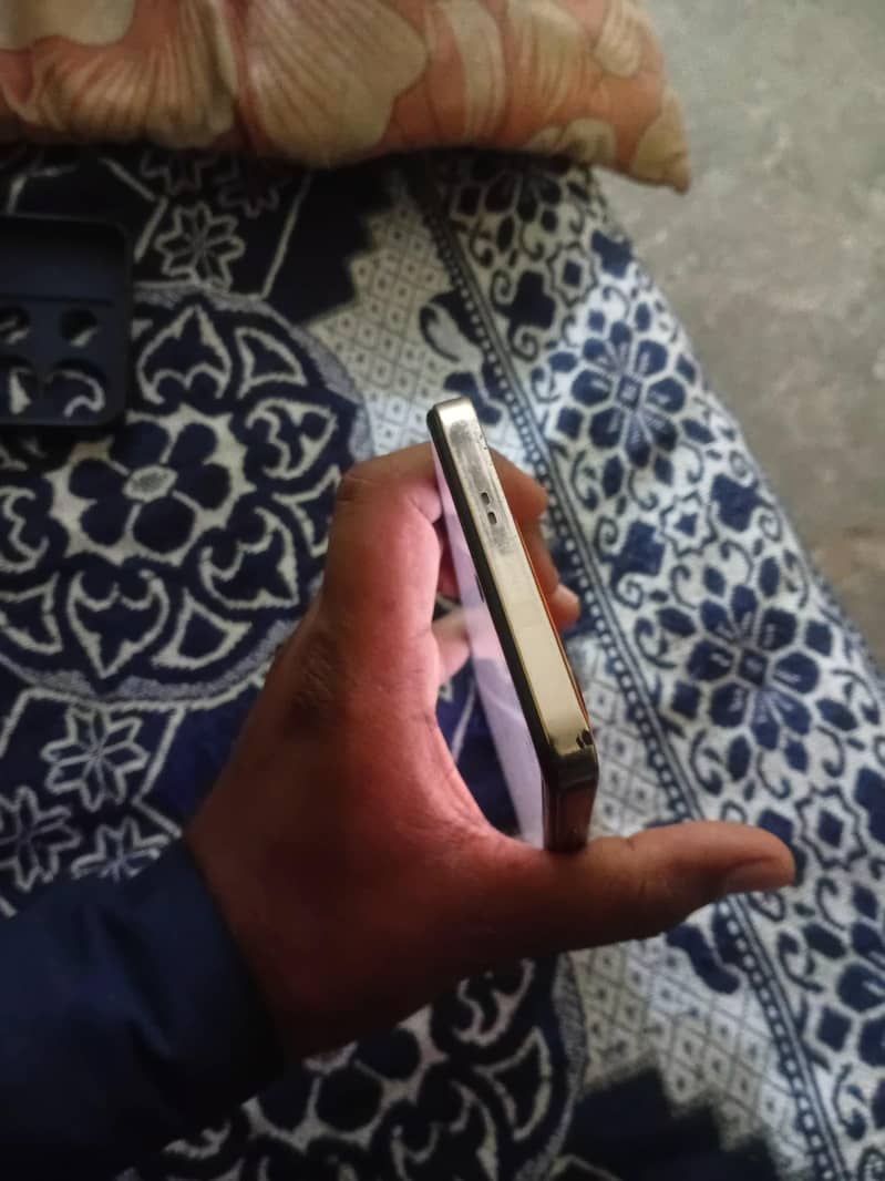 Infinix Note 30 3