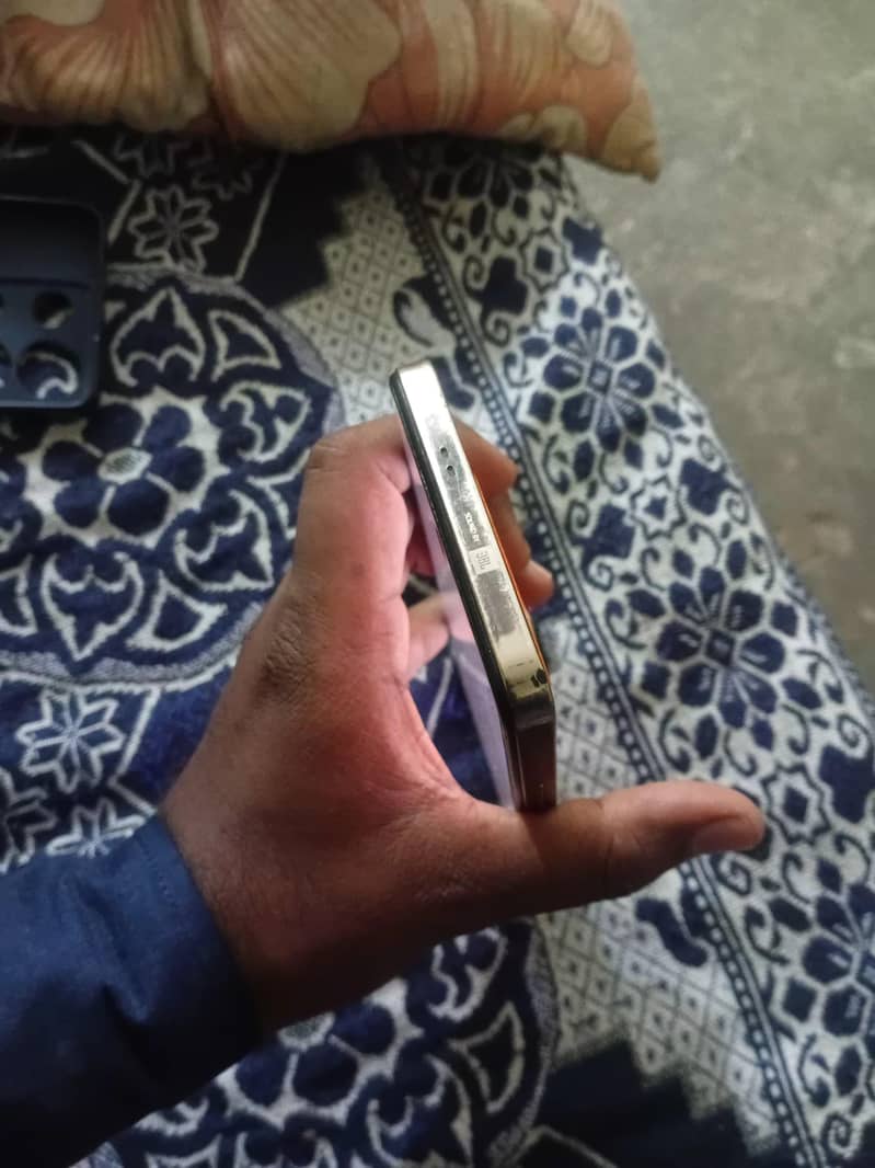 Infinix Note 30 4