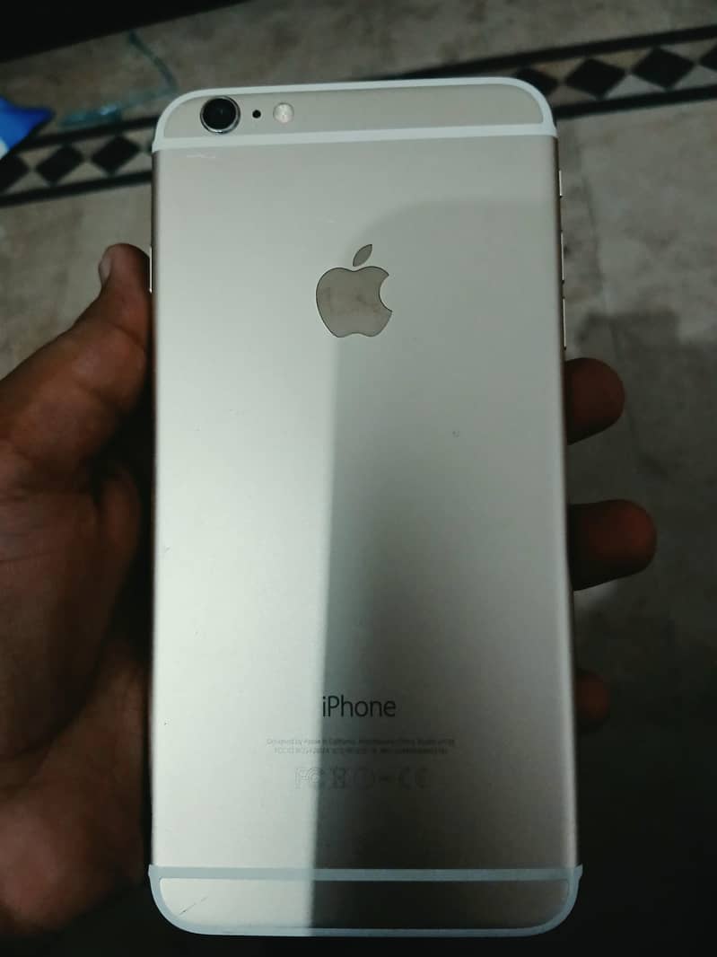 Apple iPhone 6 Plus 7