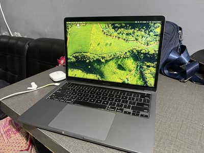 Apple Macbook pro M1 13 inch