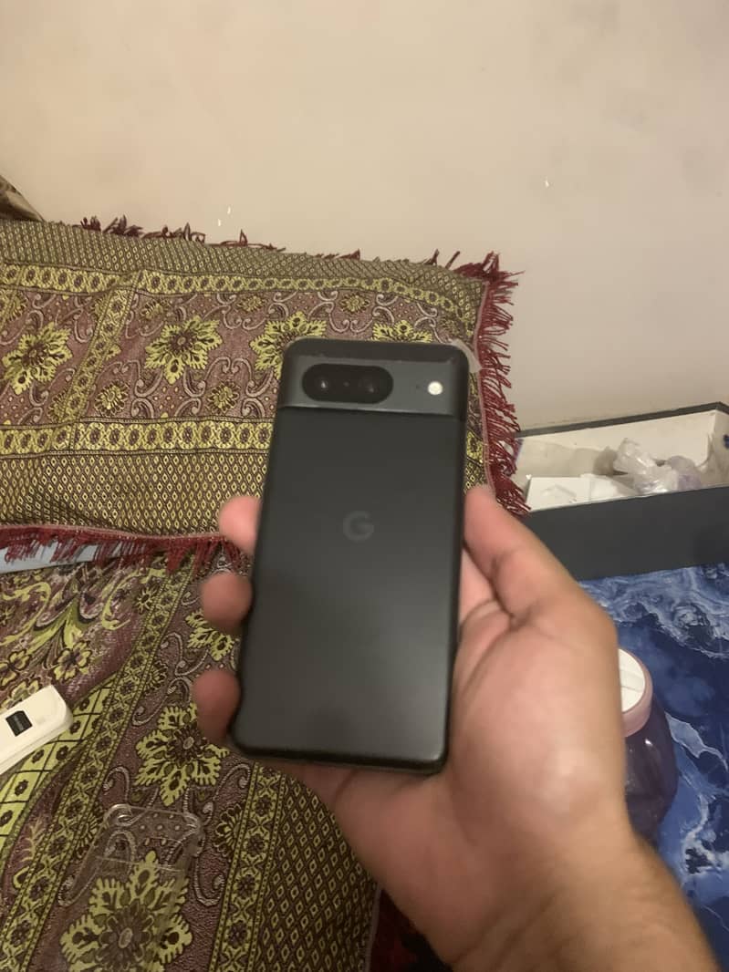 Google pixel 8 1