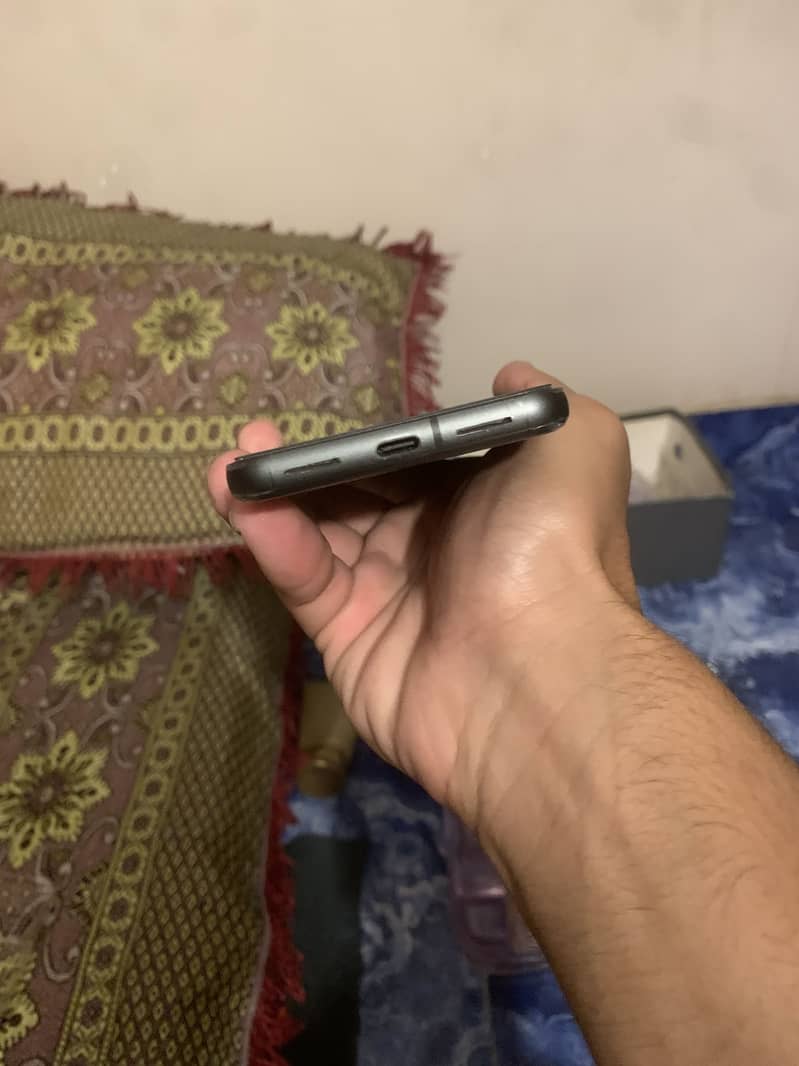 Google pixel 8 3